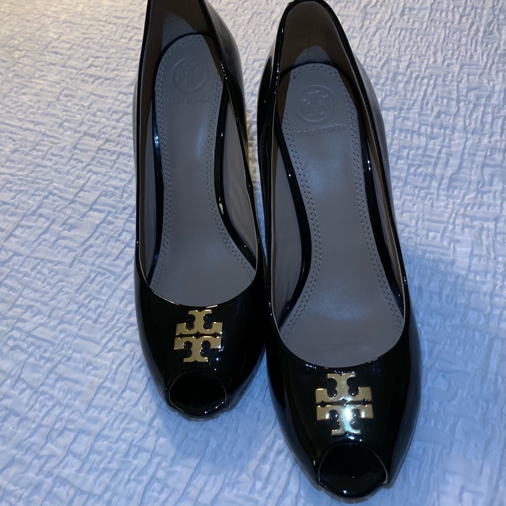 Women’s “Tory Burch” Dress Shoes | Limited Edition